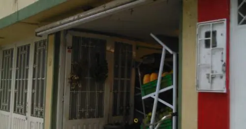 TIENDA CARRERA 77C CON 52B